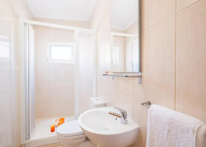 Casa Negril By Algarve Vacation بيت للعطل